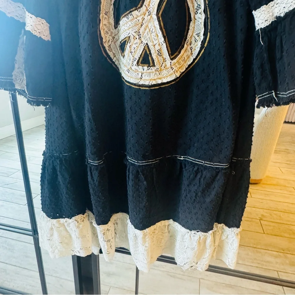 POL Black & Crème Duster Lace Patchwork Peace signs - Picture 3 of 5